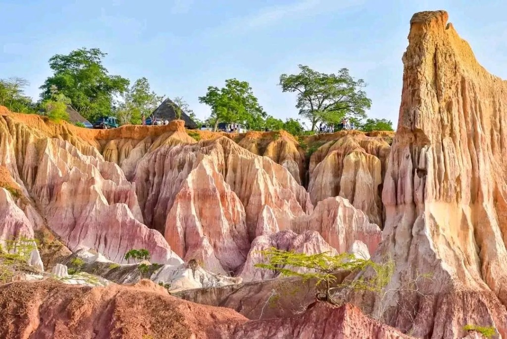 Marafa Canyon Excursion (Hell's Kitchen)
